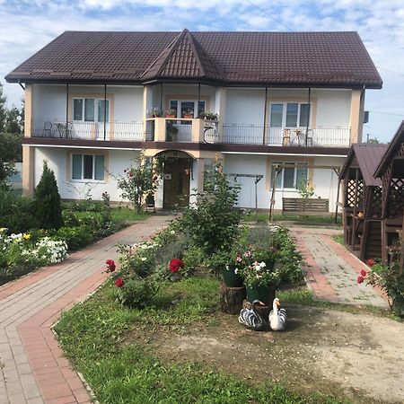 Parusa Maklaia Baturyn Екстериор снимка
